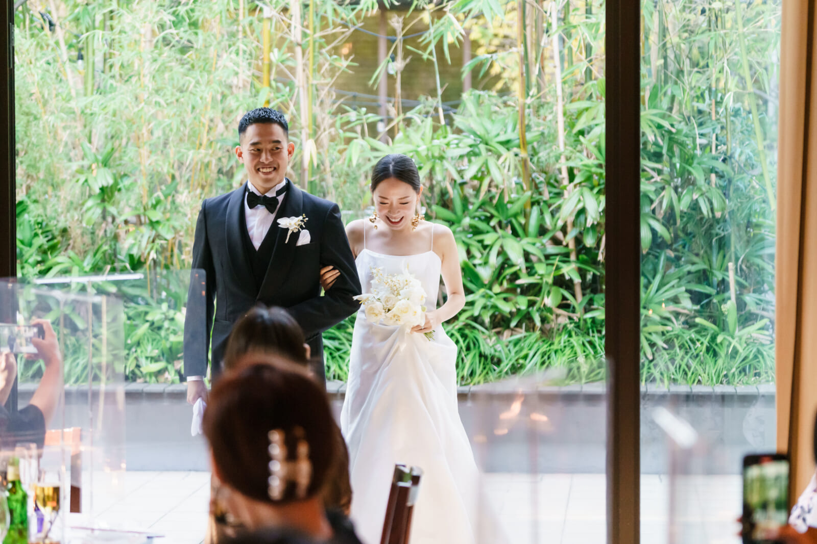 〈2021年11月レポート〉 感動の人前式 『エンゲージカバーセレモニー』 緑溢れるテラスウェデング