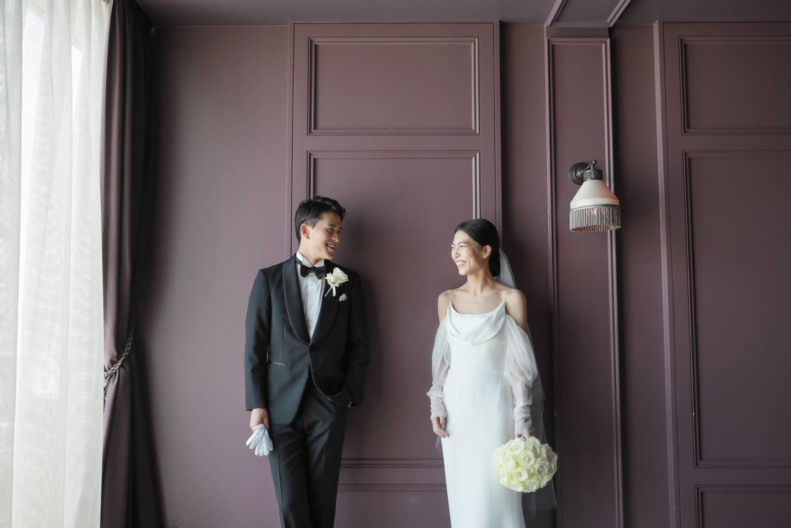 〈上質ウェディング〉 洗練されたシンプルな空間