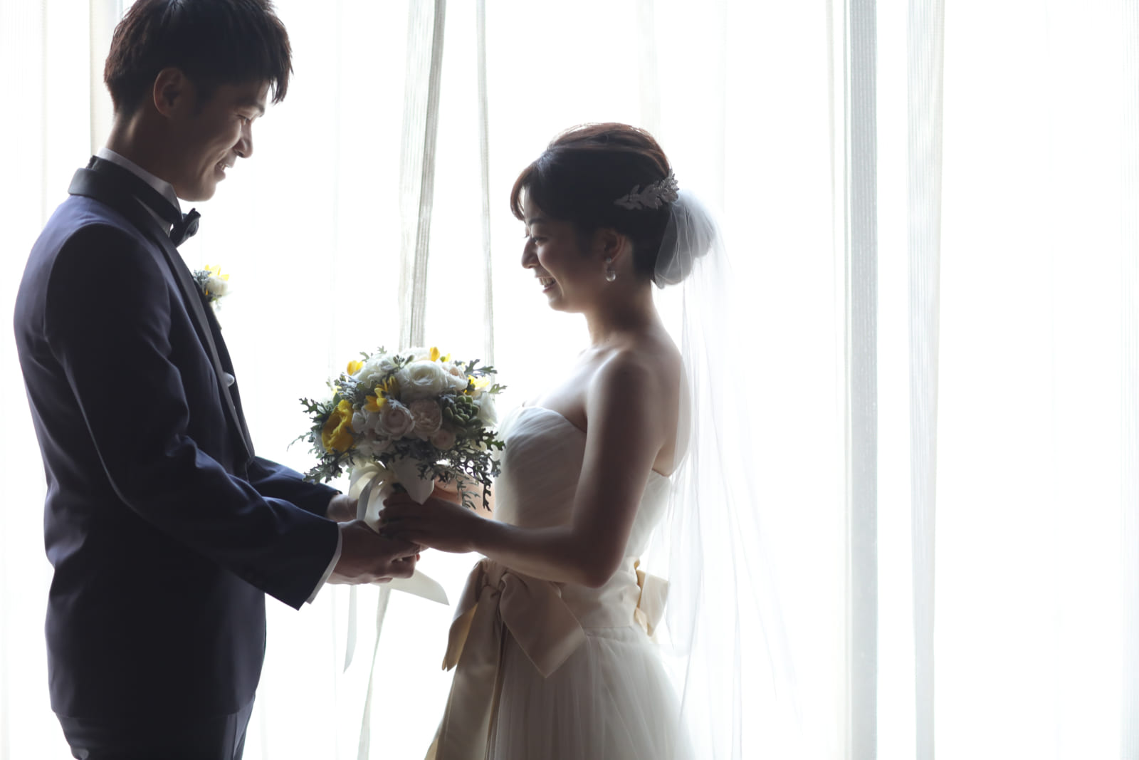 〈アットホームウェディング〉 こだわりの装花で溢れた笑顔と感動に 包まれた時間